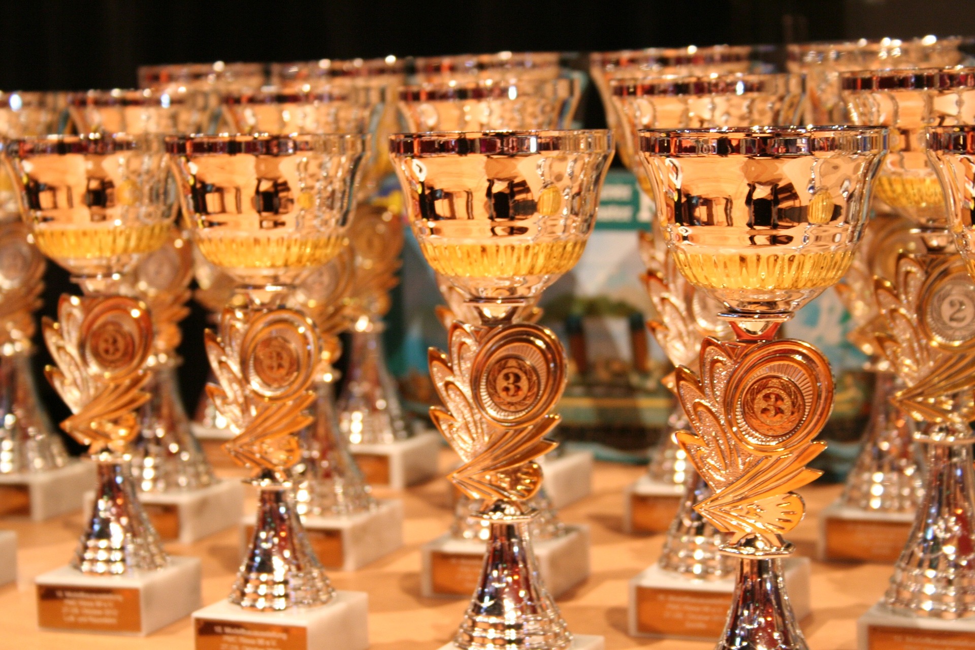 Hong Kong jewellery veterans receive top JNA honours