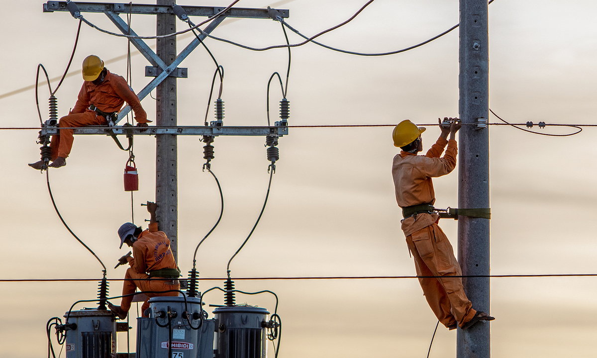 Vietnam electricity imports from China, Laos set to soar by 2030