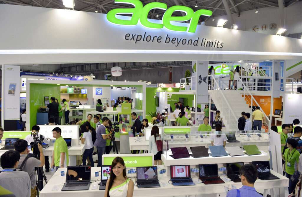 Acer opened first flagship store in the Philippines