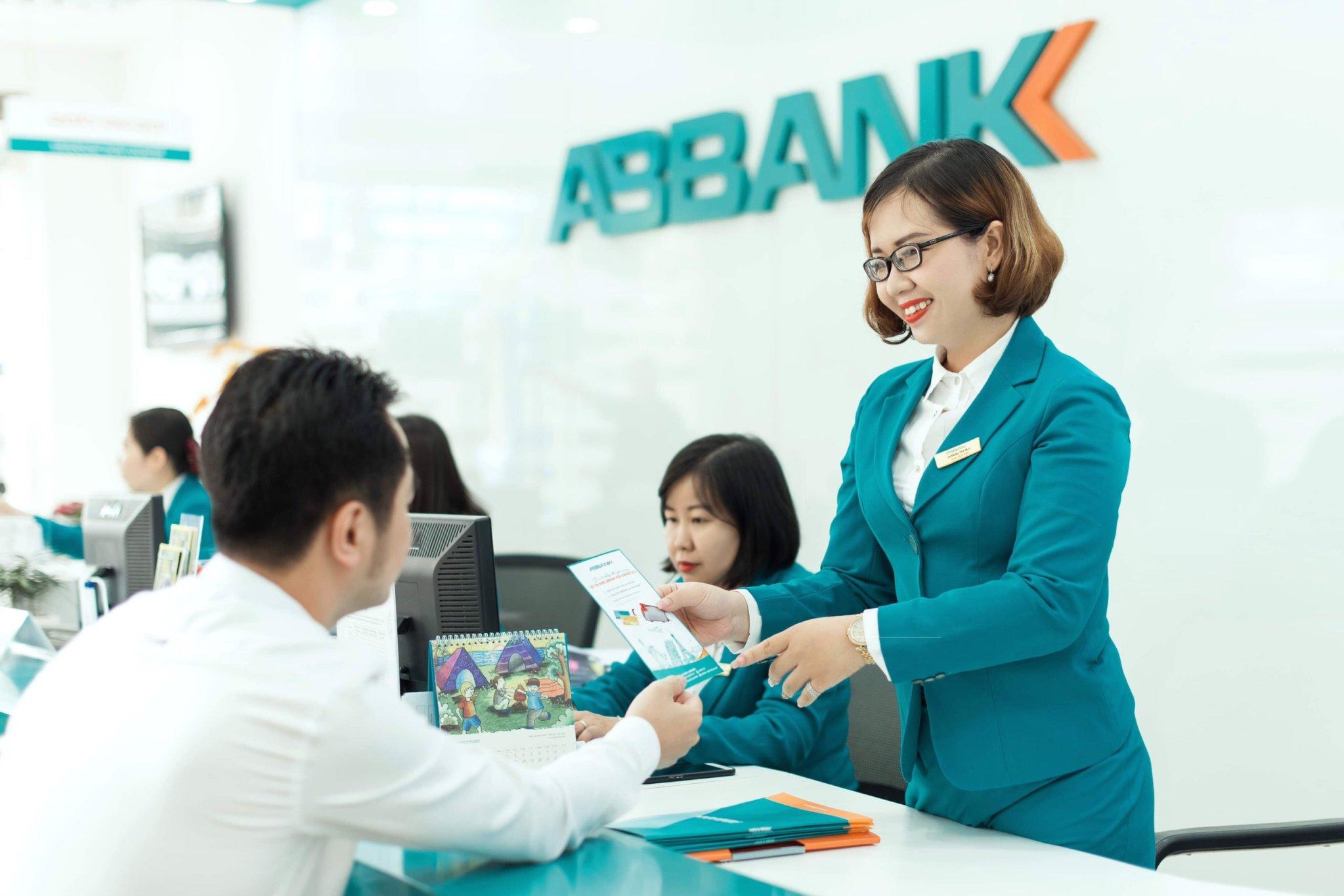 Banks hike mortgage interest rates