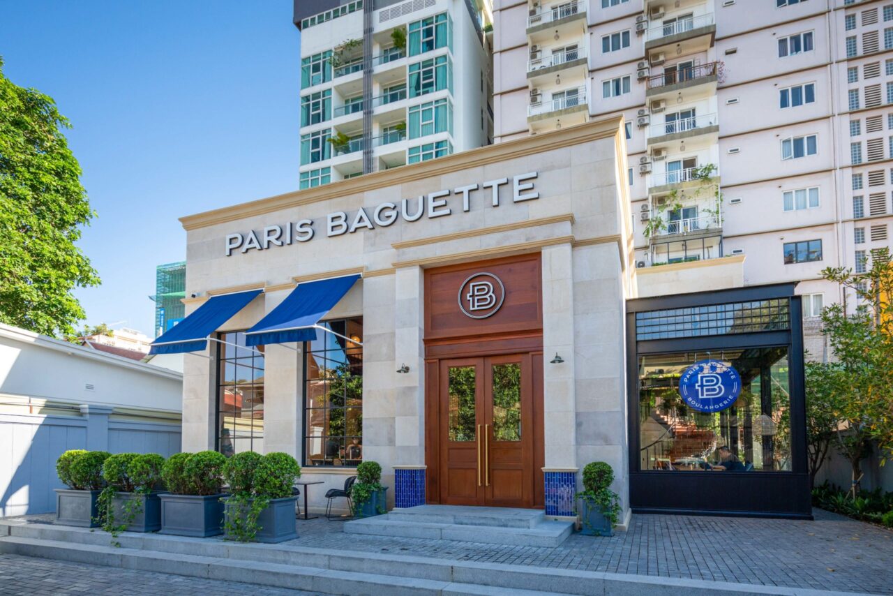 Paris Baguette enters Cambodia scaled