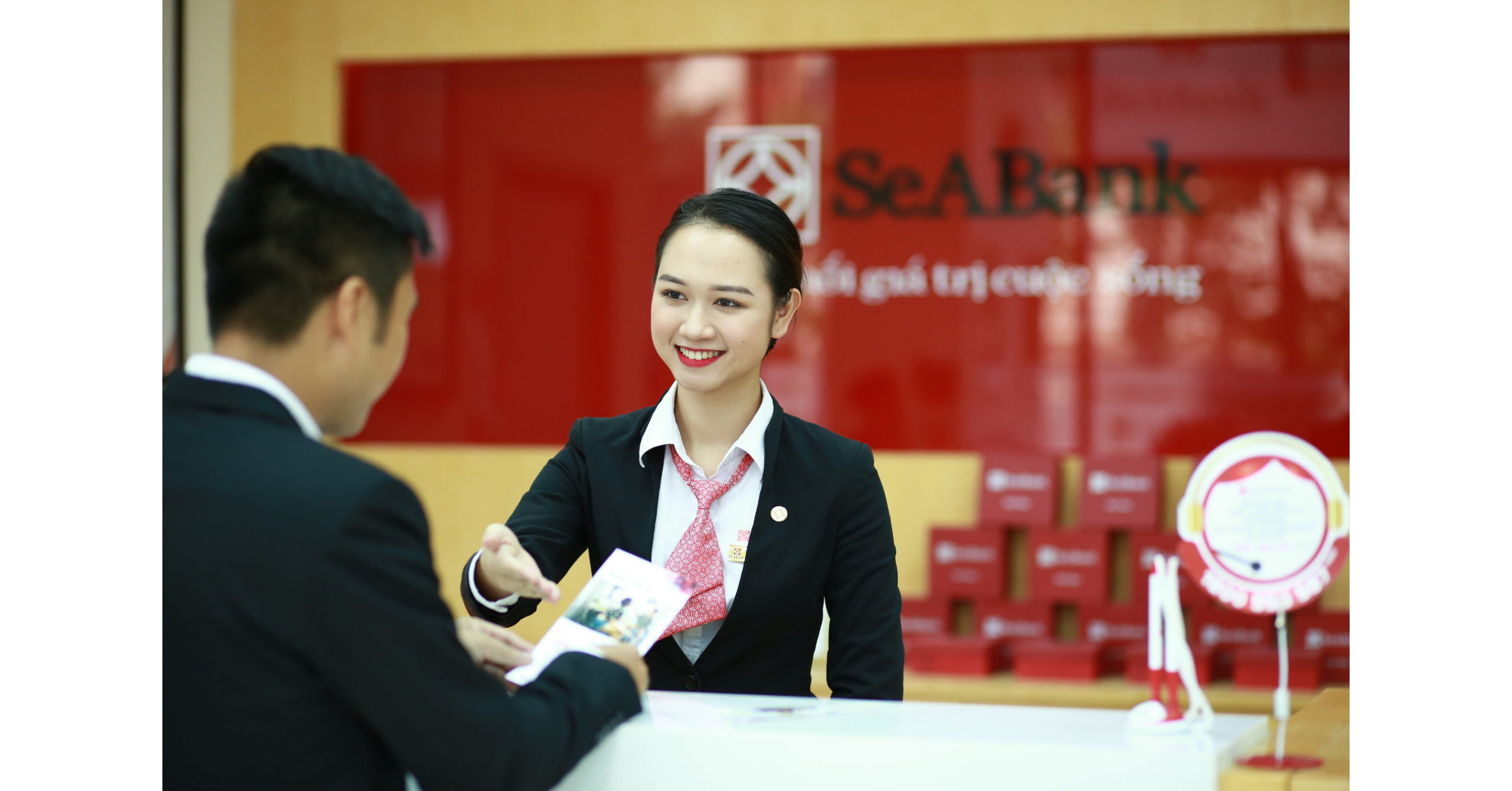 SeABank offers shares below half the market price