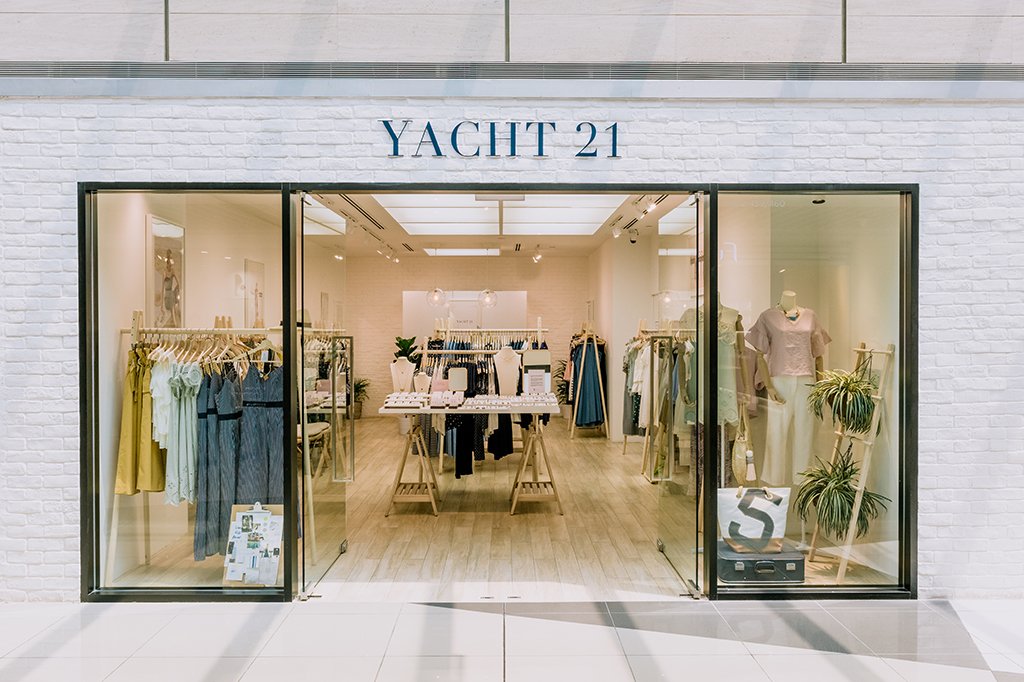 Yacht 21