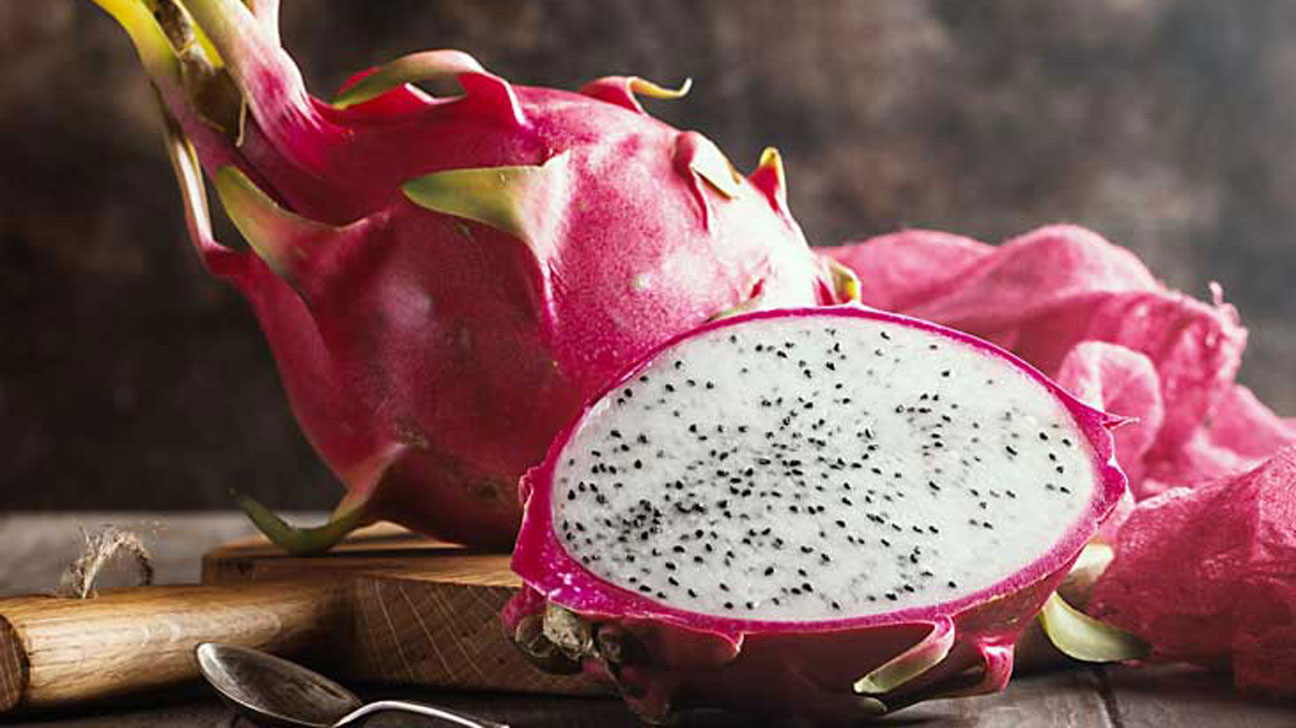 Chinese growers put Vietnamese durian, dragon fruit in risky oversupply