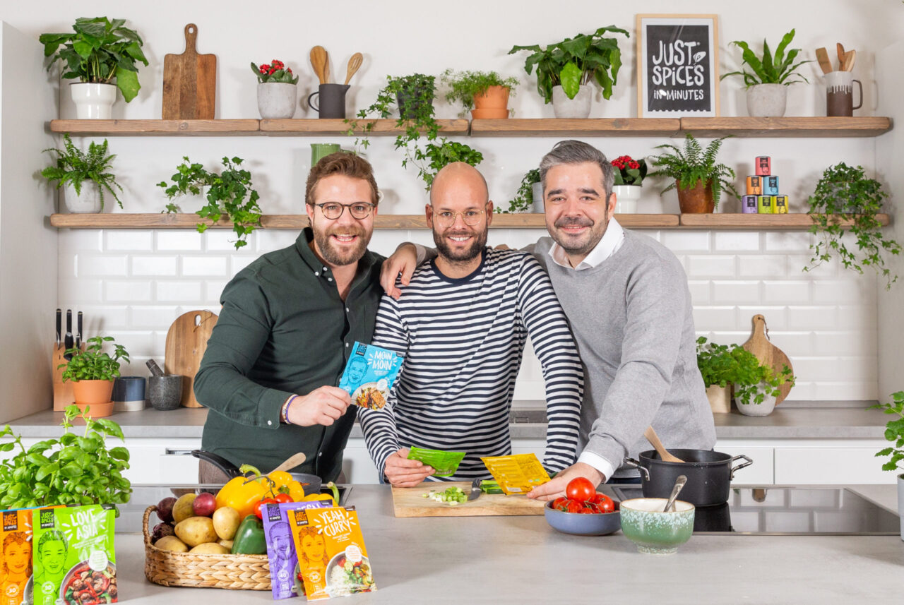 JustSpices INMINUTES Gruender   v.l.n.r. Florian Falk Ole Strohschnieder Bela Seebach 9 1 scaled
