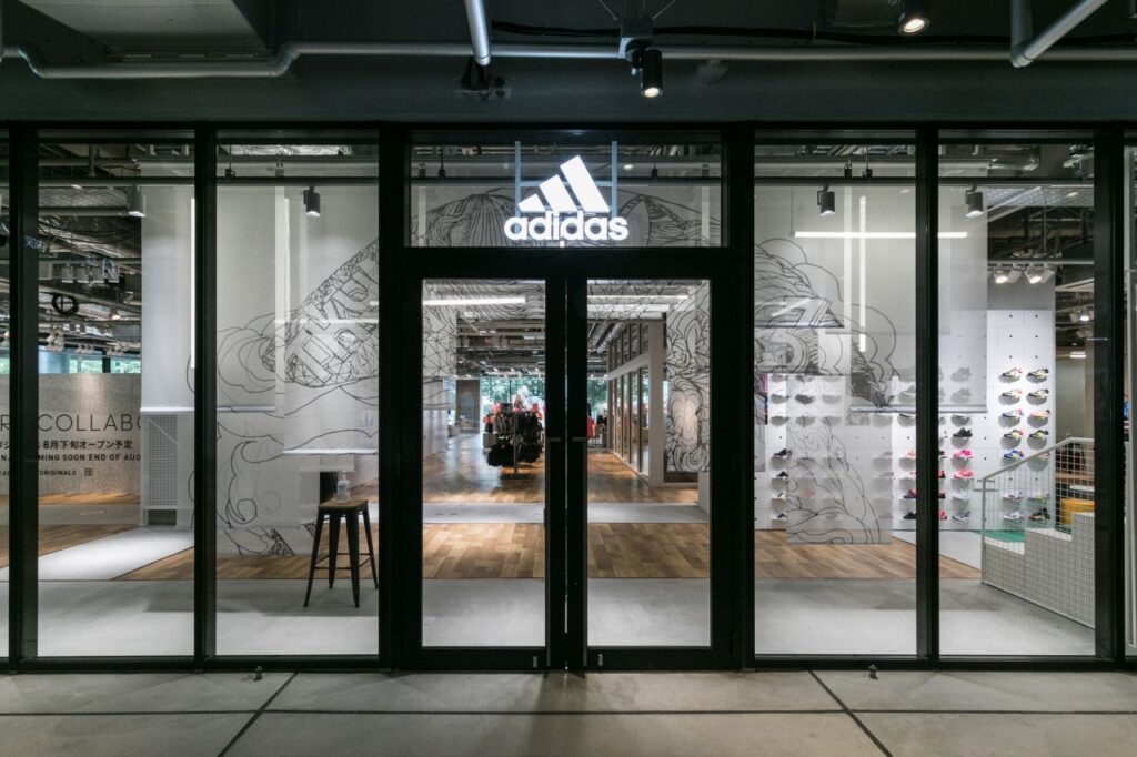 adidas Brand Center Tokio 1