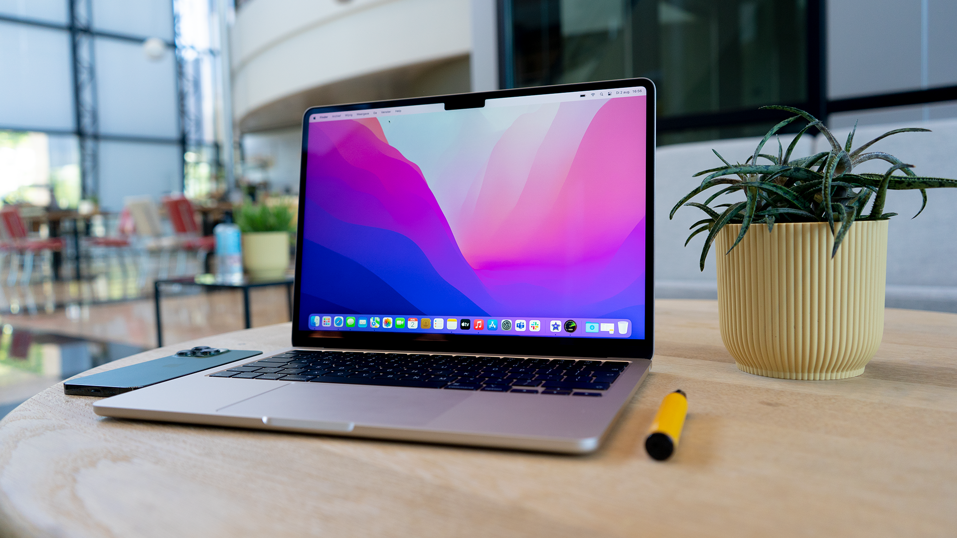 Apple wants to make MacBook lids stronger and safer
