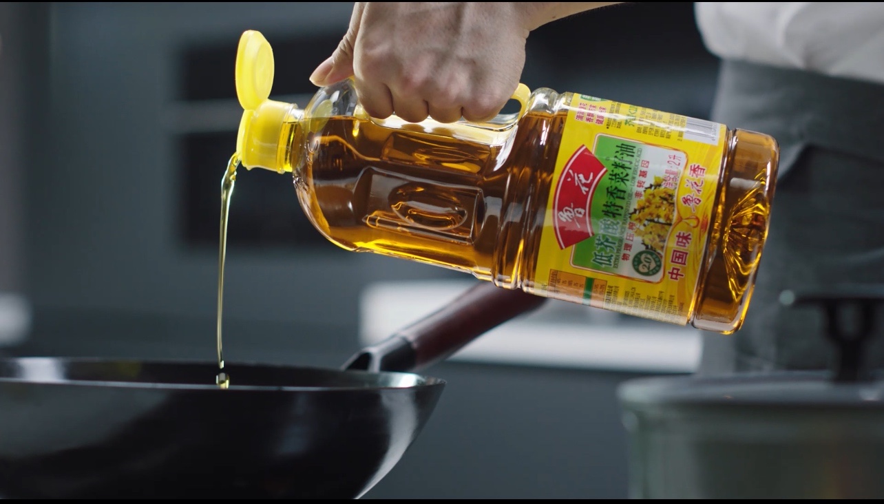 Vietnam to Inspect Cooking Oil Producers After Uncovering Animal-Feed Oil Scandal