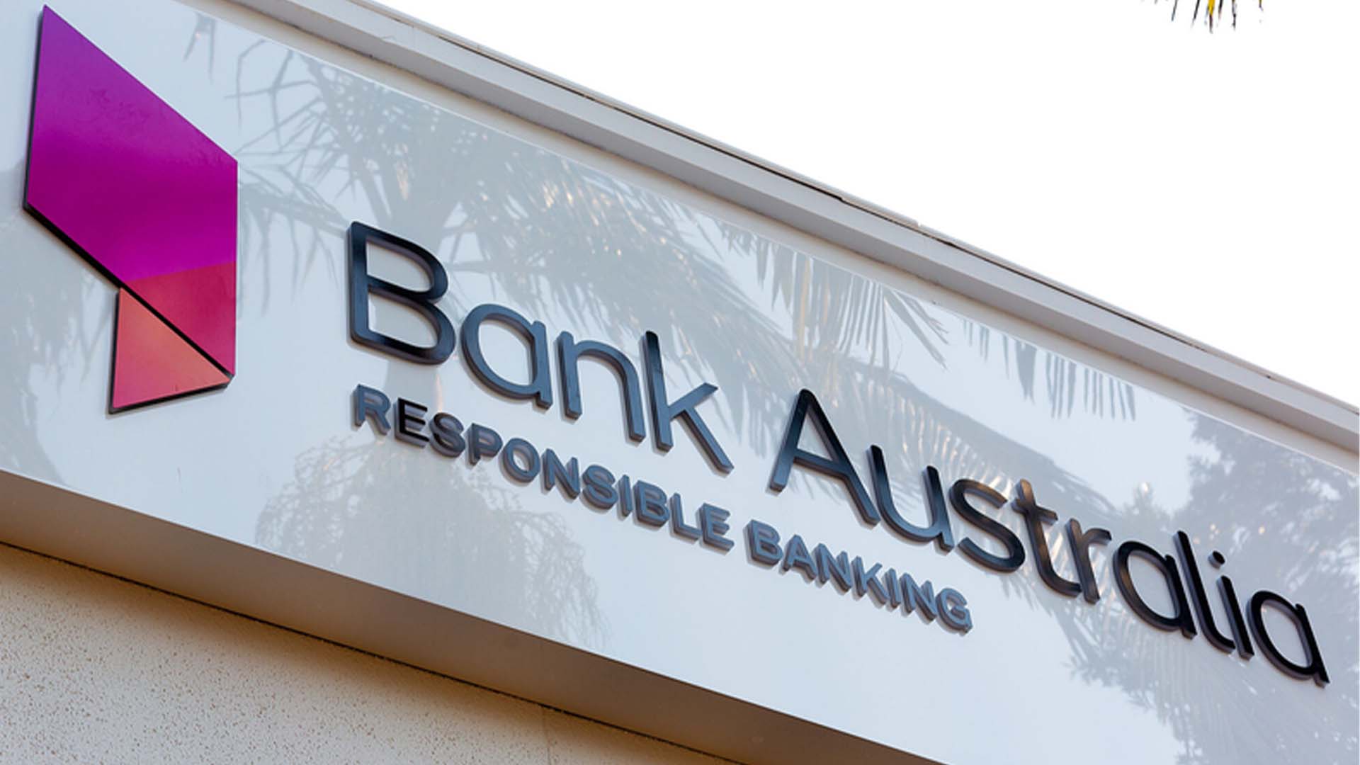 Australia’s Big Four Banks Face Billions in Fossil Fuel Exposure – What It Means for Investors