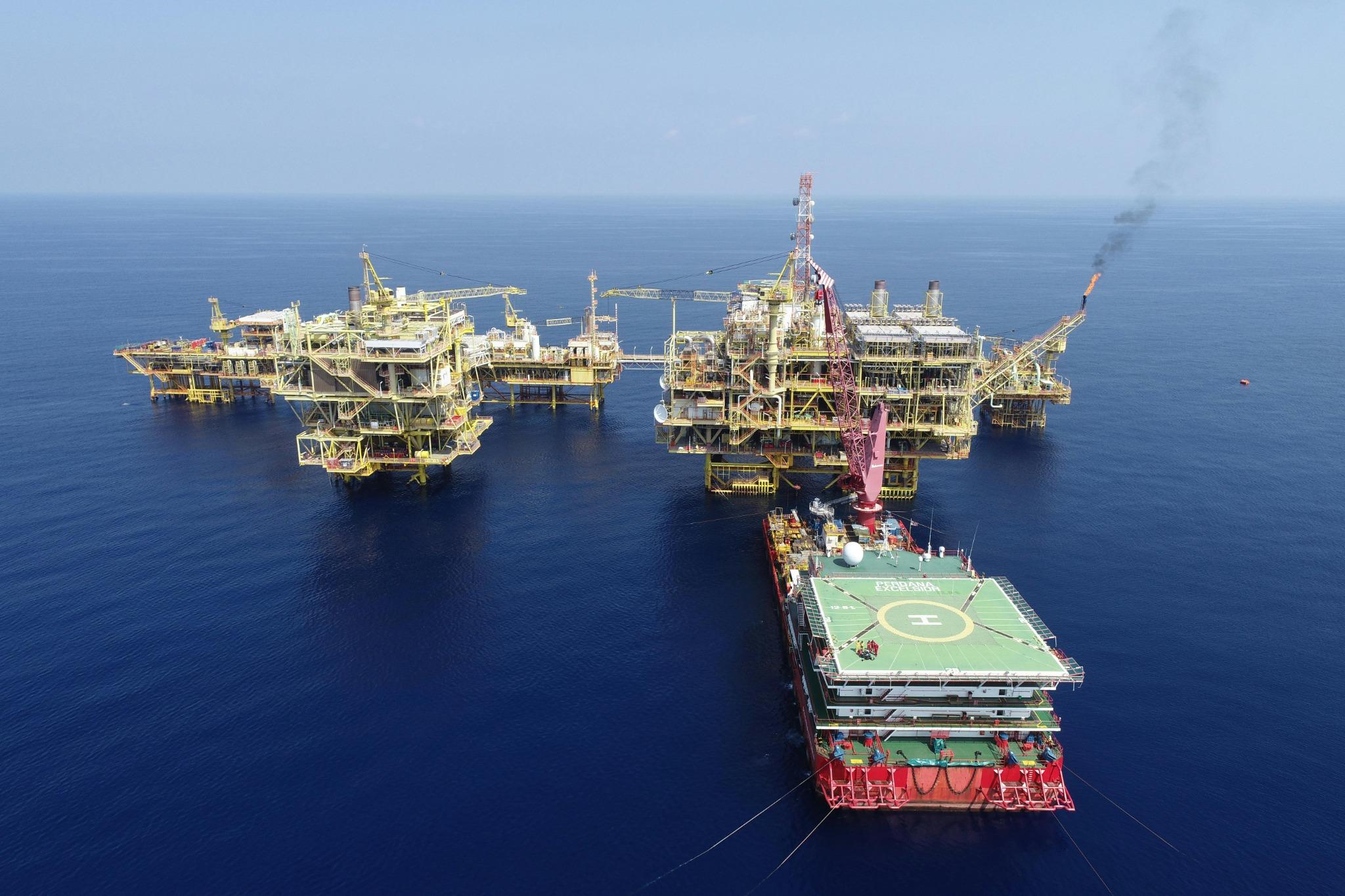 Understanding Market Sentiment: How Speculators Influence Oil Prices