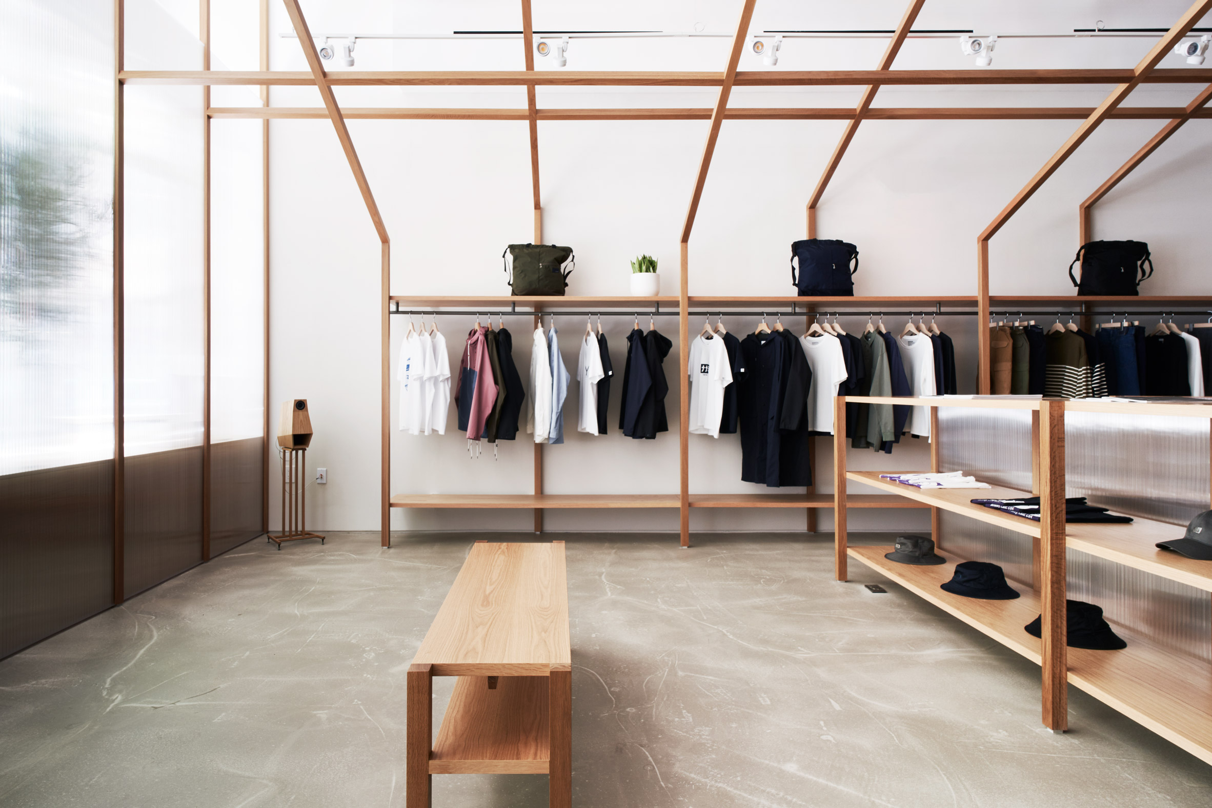 Nanamica Breaks into China’s Fashion Scene: Japanese Brand Launches First Store in Shanghai