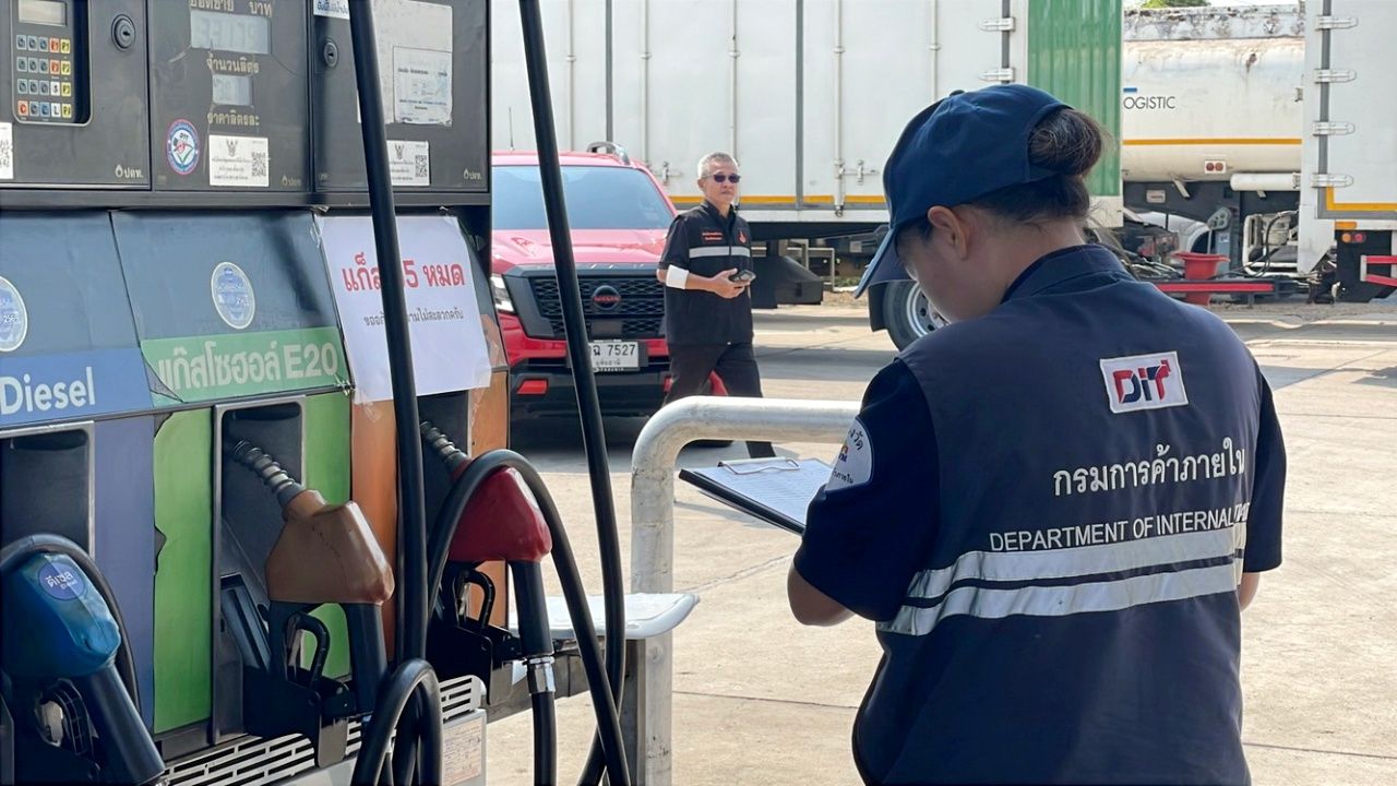 Fuel Frenzy: Indonesia Suffers Sudden 32% Surge in Popular Gasoline Prices Amidst Middle East conflict