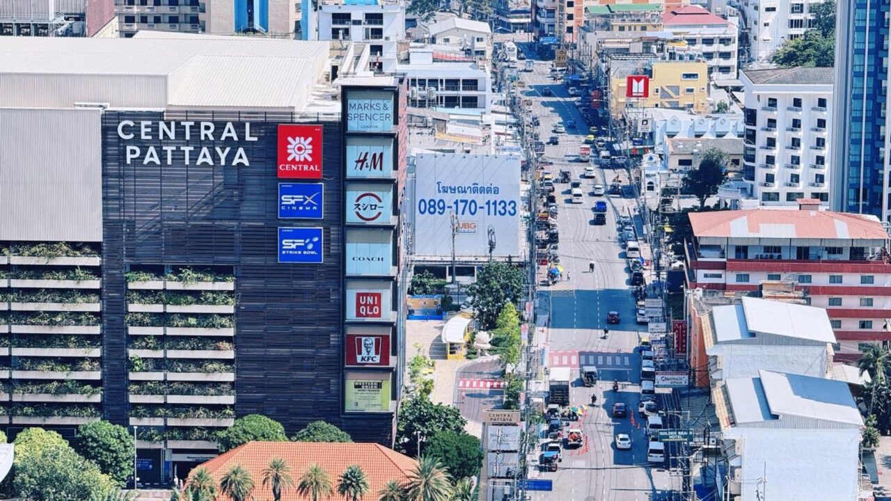 pattaya edge sea view holiday inn pattaya central image 5